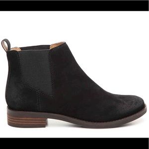BRAND NEW Lucky Brand chelsea booties